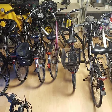 Linden Am Venekotensee 3*