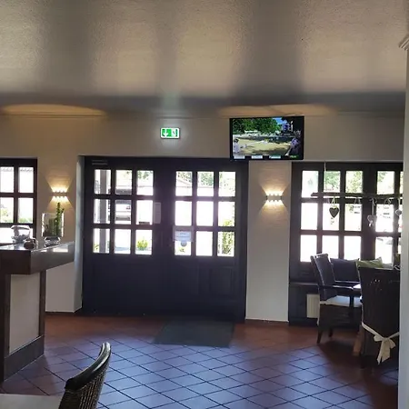 Linden Am Venekotensee 3*