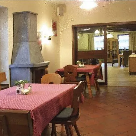 فندق Linden Am Venekotensee 3*