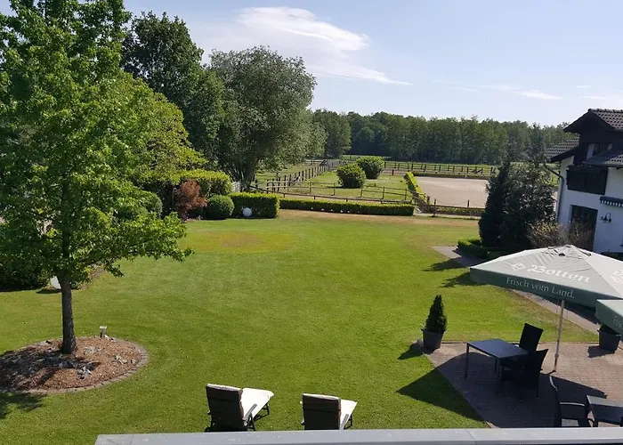 Hotel Linden Am Venekotensee 3*